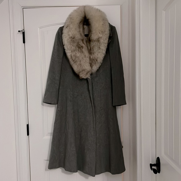 STUNNING! SUPER RARE Vintage ‘MONTALDO’S’ Gray Regency Cashmere And Fur Coat! - Picture 1 of 16